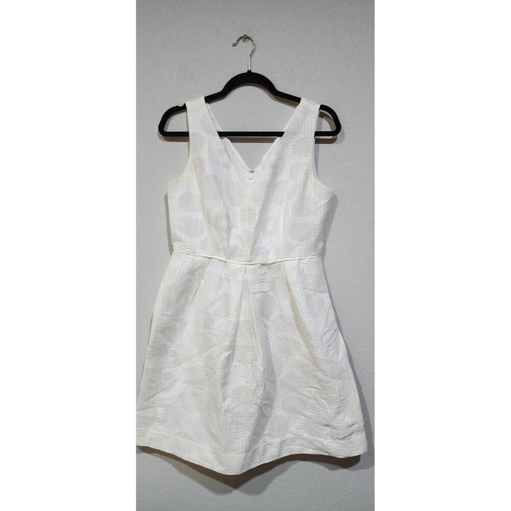 J. Crew Factory V-neck Seersucker White Textured Dress Size 6